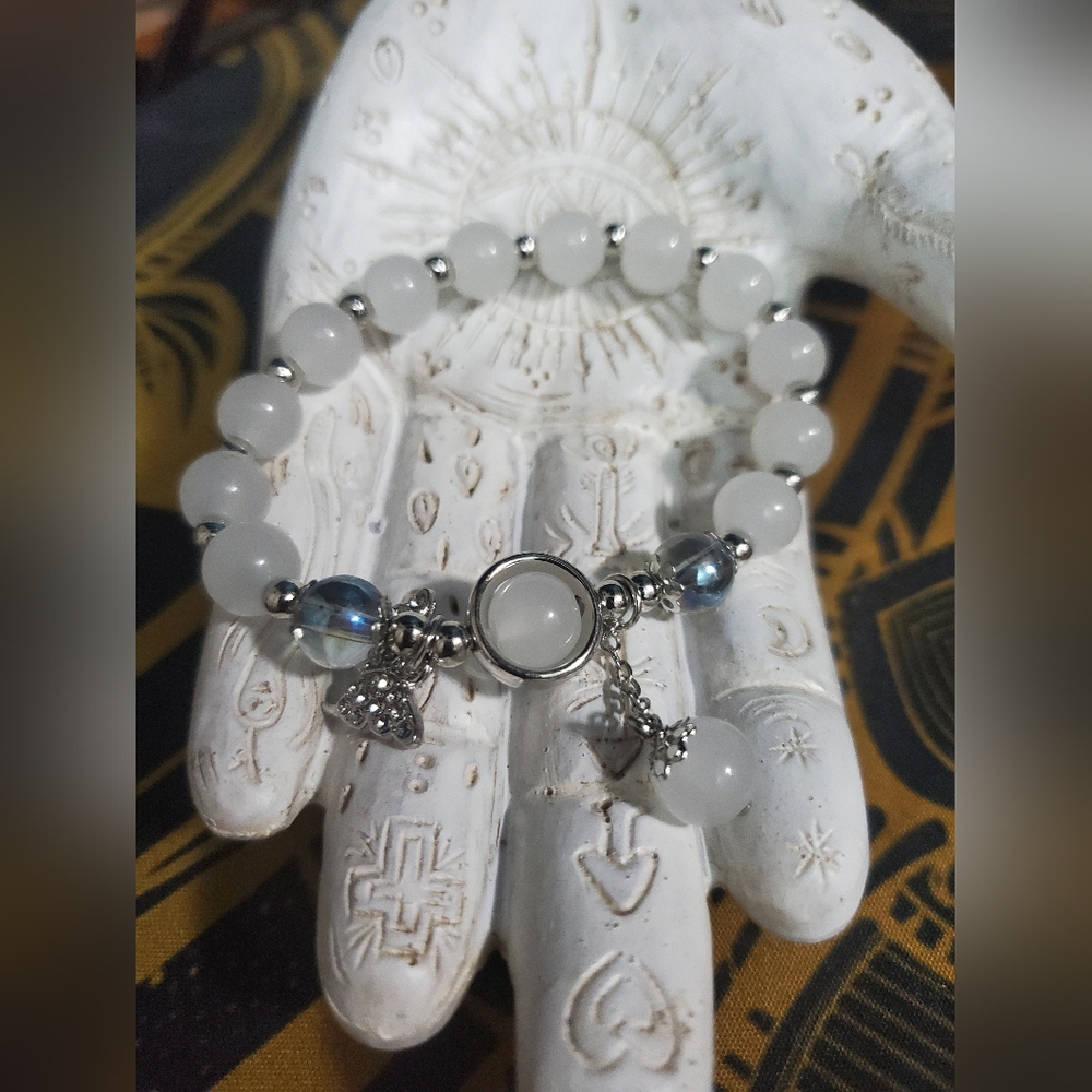 NWOT Moonstone elastic bracelet with butterfly accent